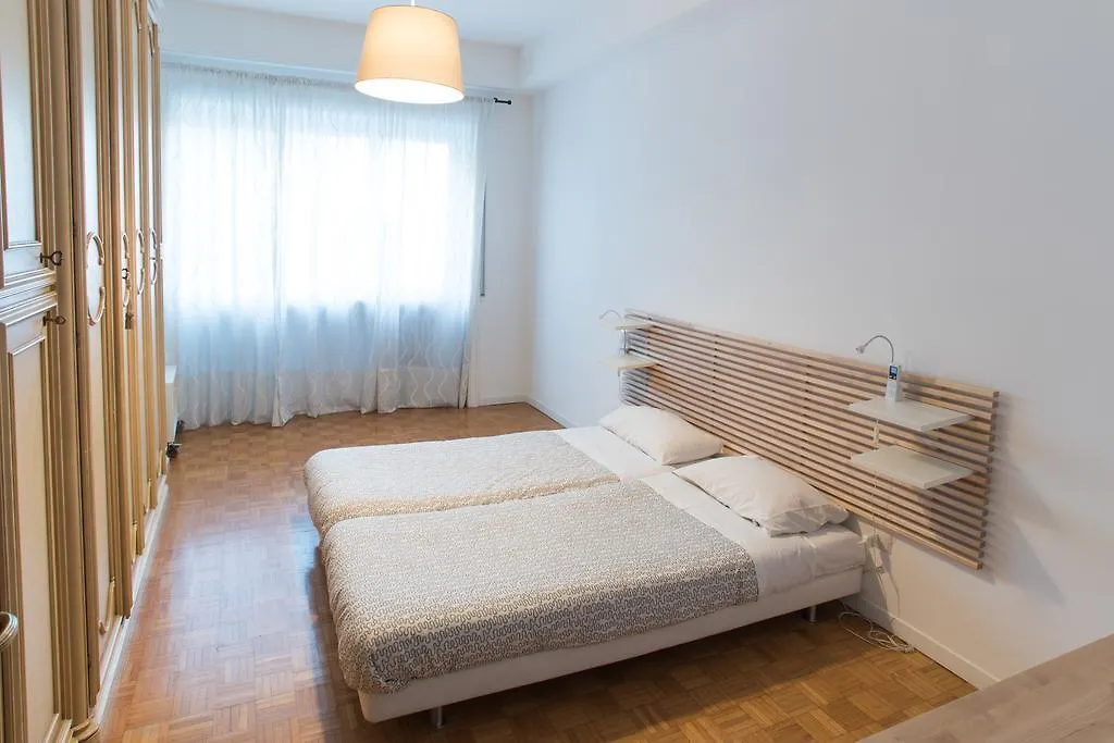Сasa de vacaciones House In The City Roma